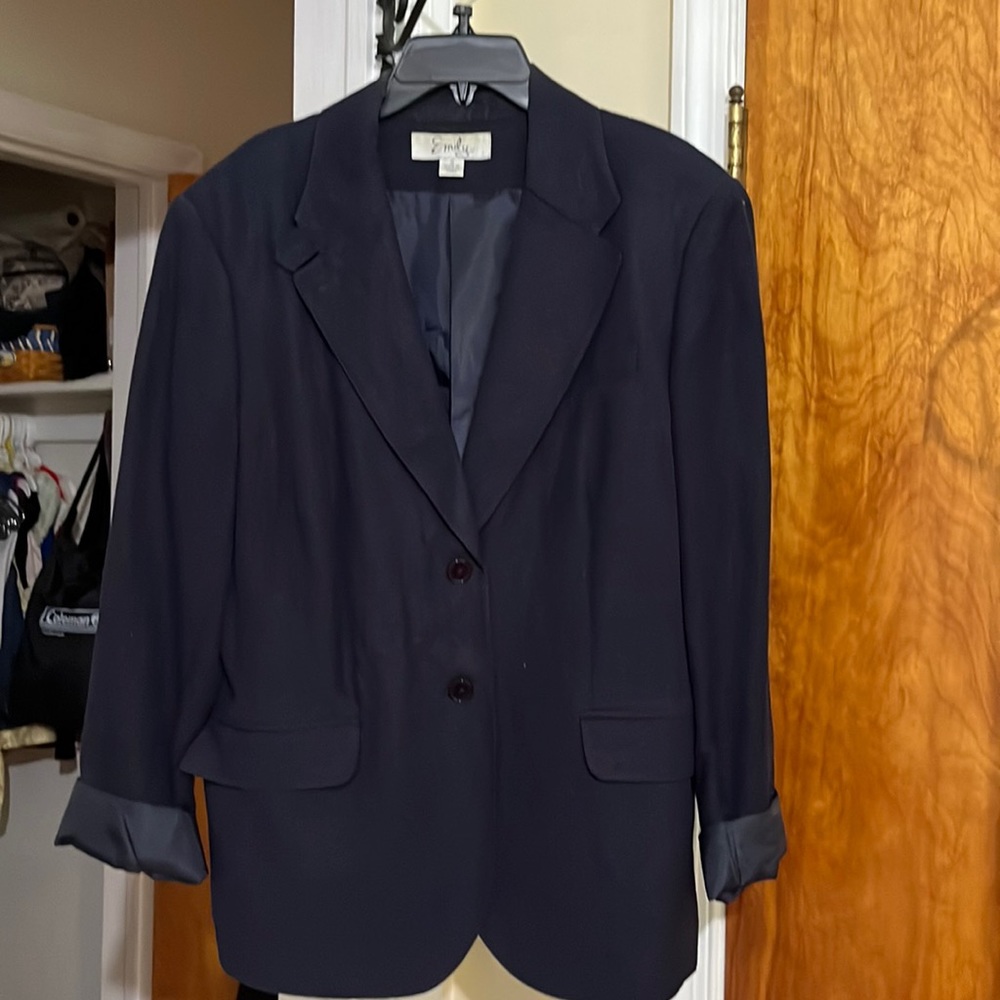 Emily lined size 18 navy blue blazer